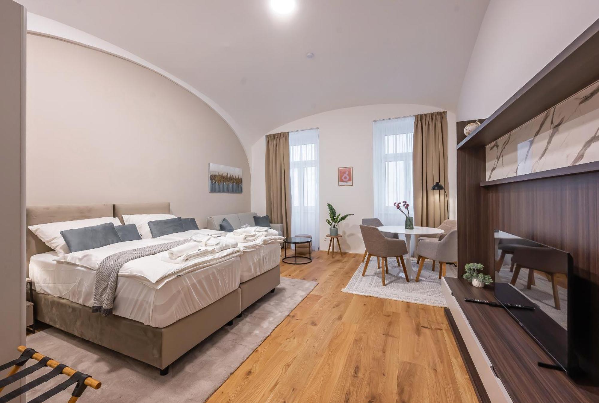 Sunshine Apartment *