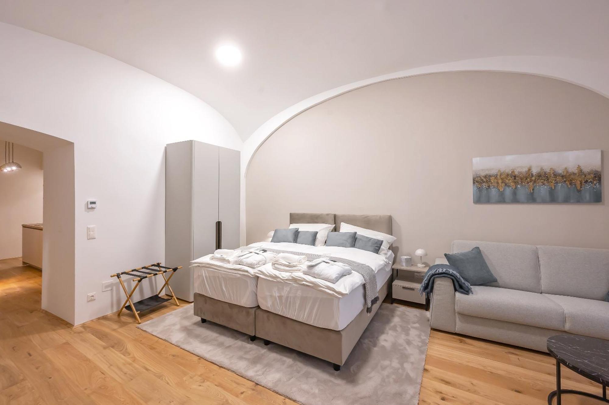 Sunshine Apartment